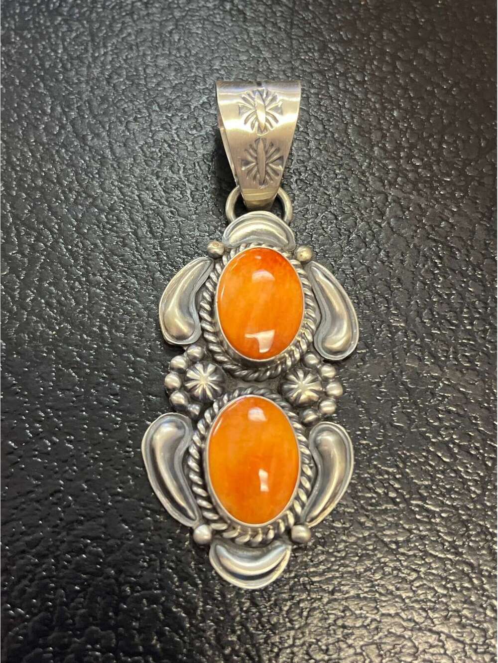 Native American Navajo handmade sterling silver spiny oyster pendant naja